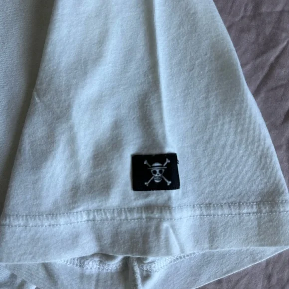 Uniqlo One Piece T-shirt Bundle - Picture 4 of 7